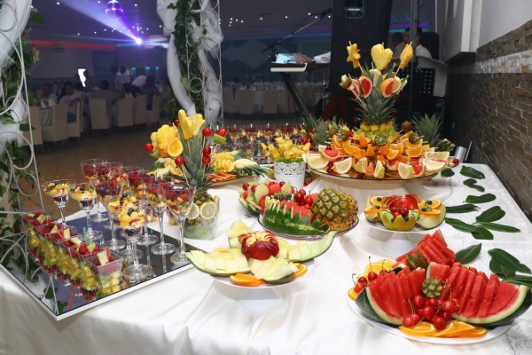 VOĆNI KUTAK aranžmani i dekoracija od voća